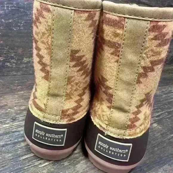 Simply Southern Collection Women’s Waterproof boots size 8 - Picture 3 of 5